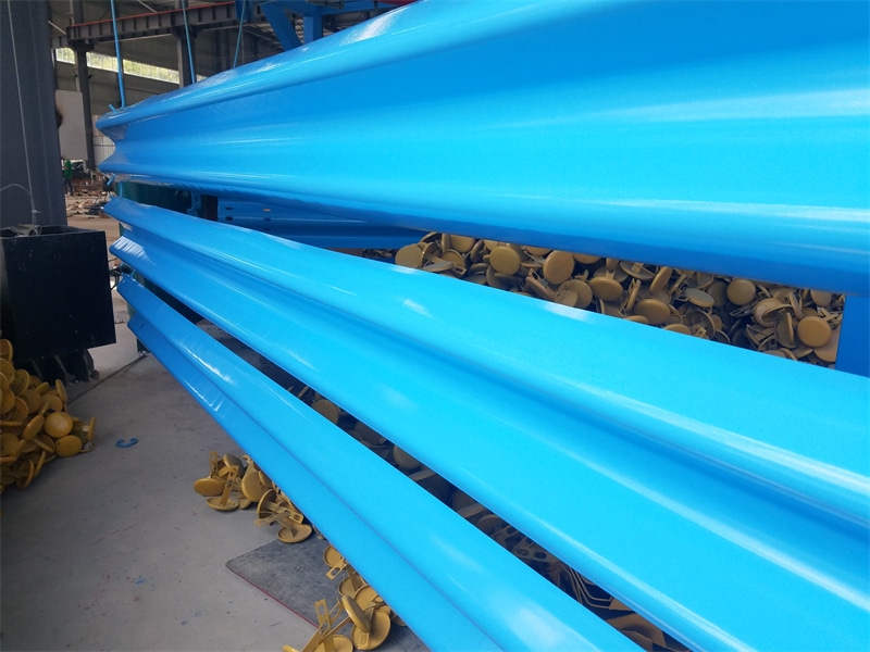 喷塑波形护栏板